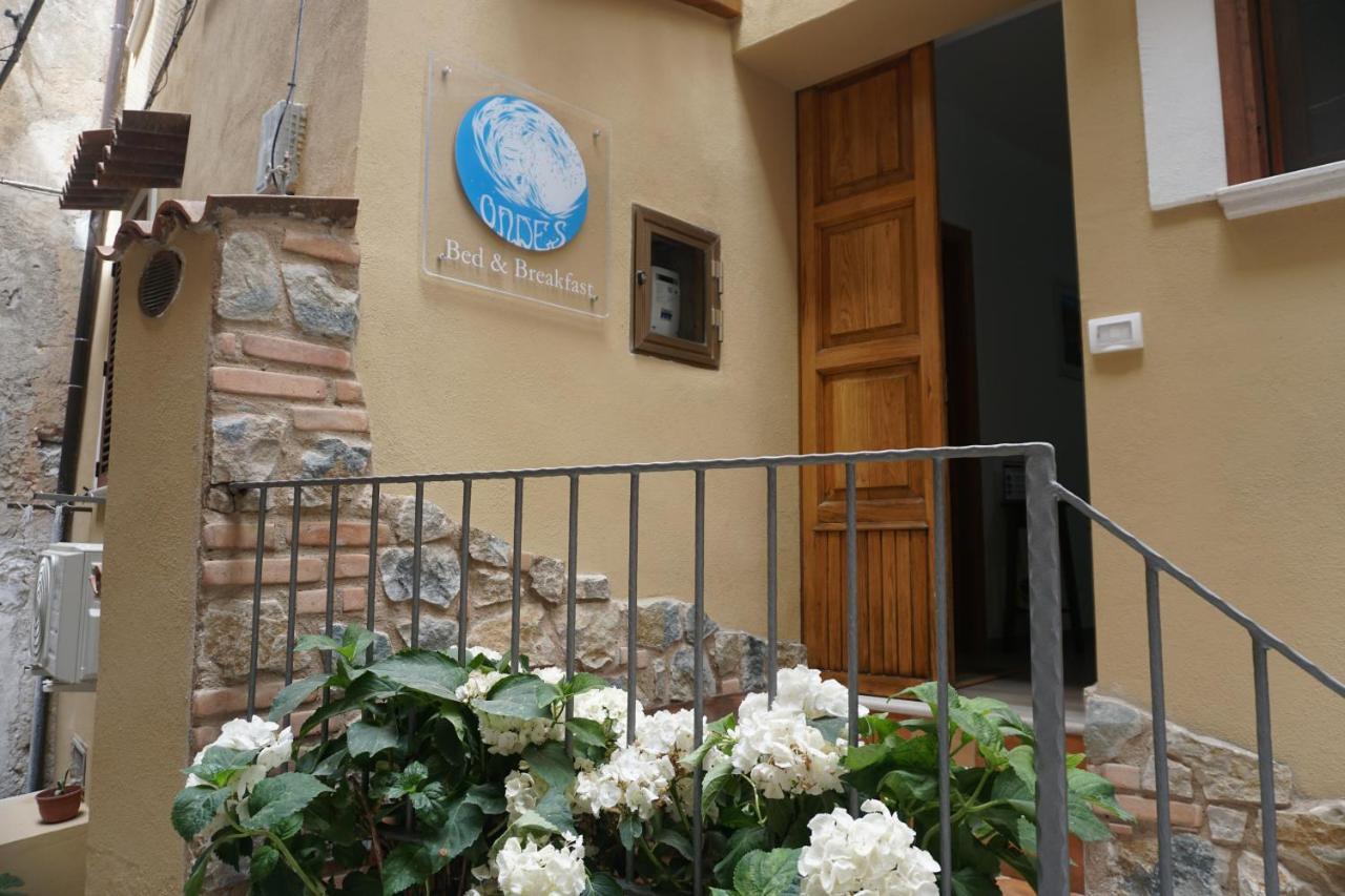 Casa Vacanze B&B Ondes Camerota Exteriör bild